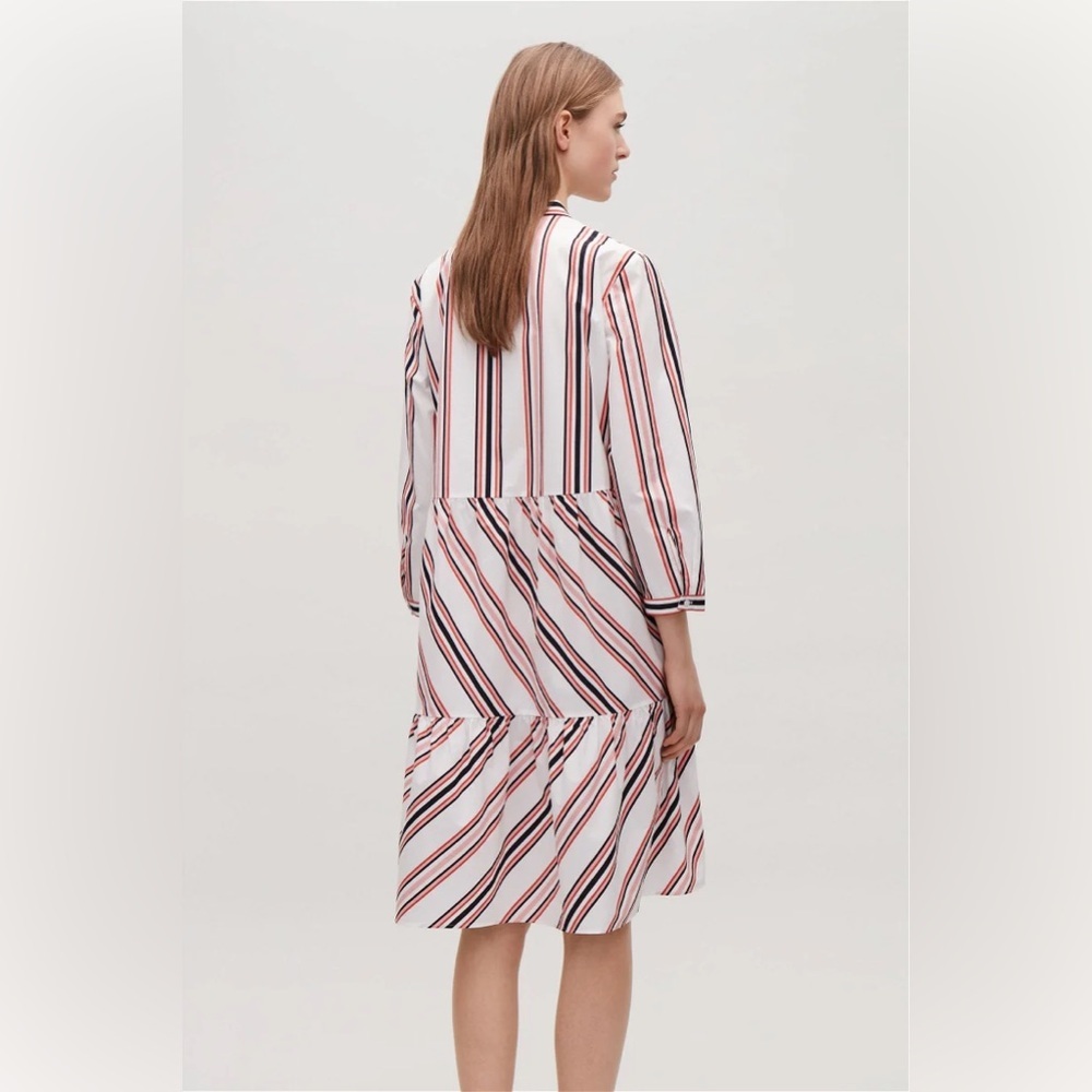 COS

Striped Cotton Dress - Picture 3 of 12